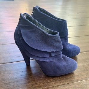 Steve Madden Blue Suede Heels